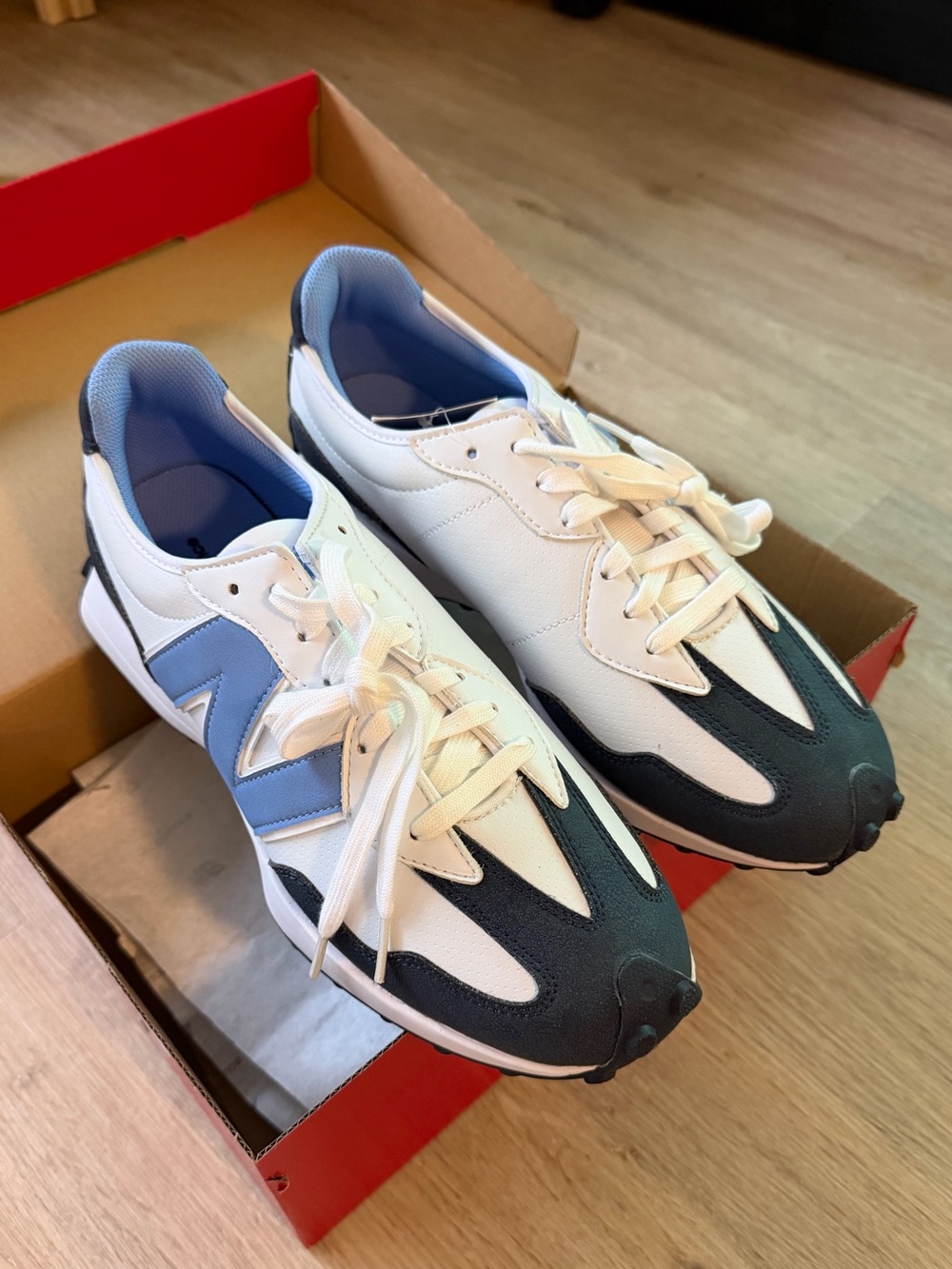 New Balance 327 Golf Sneaker